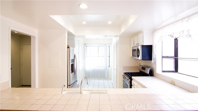 9906 Owensmouth Avenue, Chatsworth CA: https://media.crmls.org/medias/86ca185f-777e-46ef-9471-7eb3bba924dc.jpg