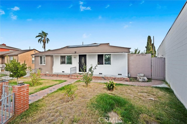 Detail Gallery Image 2 of 50 For 2072 Redondo Beach Bld, Torrance,  CA 90504 - 3 Beds | 2 Baths