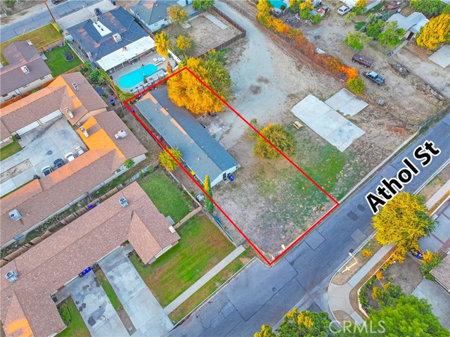 Detail Gallery Image 16 of 19 For 18264 Pine, Fontana,  CA 92335 - – Beds | – Baths