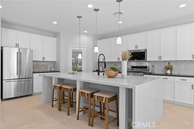 5804 Levanto Street, Bakersfield CA: https://media.crmls.org/medias/86cc3f8d-0c5f-49db-89da-bcd425096de8.jpg