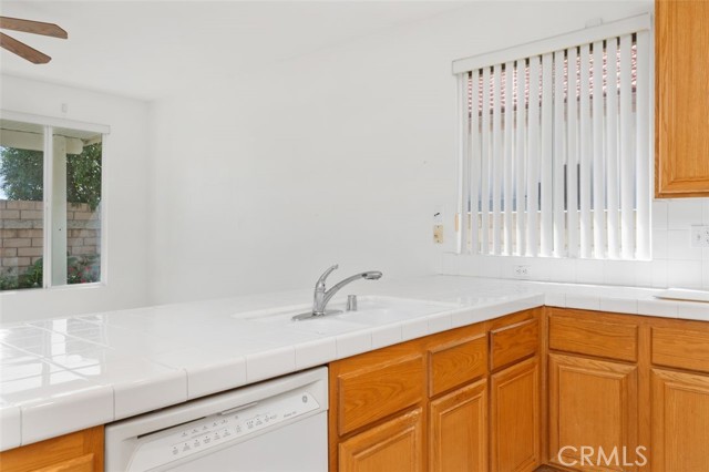 Detail Gallery Image 14 of 43 For 701 Bermuda Dr, Hemet,  CA 92543 - 3 Beds | 2 Baths