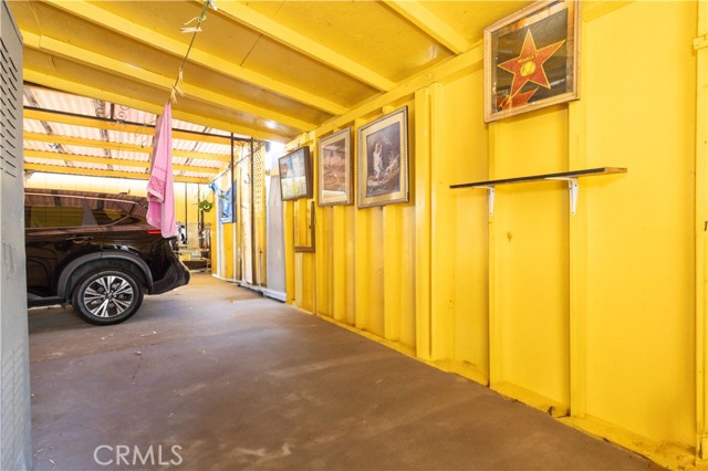 1614 E 49th Street, Los Angeles CA: https://media.crmls.org/medias/86cce18c-e781-4b34-b2f0-74d9732e3206.jpg