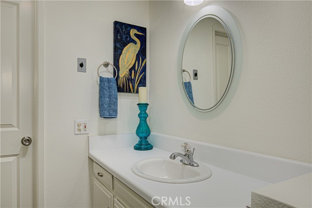 2164 Via Mariposa E, Laguna Woods CA: https://media.crmls.org/medias/86cce315-40fc-4260-9bd0-35fe74cc358e.jpg