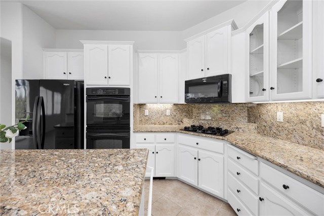 Detail Gallery Image 10 of 37 For 12805 Monterey Beach Dr, Bakersfield,  CA 93311 - 4 Beds | 3/1 Baths