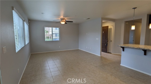 Detail Gallery Image 7 of 42 For 1424 Misty Ln, Beaumont,  CA 92223 - 4 Beds | 3 Baths