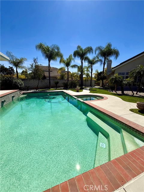 Detail Gallery Image 3 of 61 For 7700 Westpark, Riverside,  CA 92506 - 4 Beds | 4 Baths