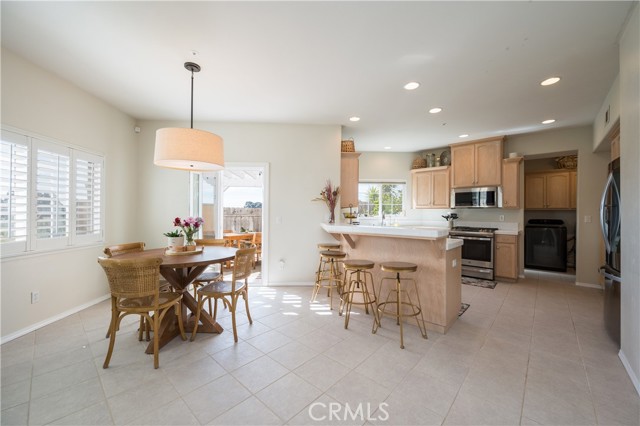 Detail Gallery Image 7 of 41 For 1248 Aberdeen Ct, Grover Beach,  CA 93433 - 3 Beds | 2/1 Baths