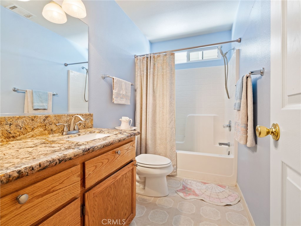 https://media.crmls.org/medias/86ceda51-43c5-40a7-a7c1-568220accc18.jpg?preset=X-Large