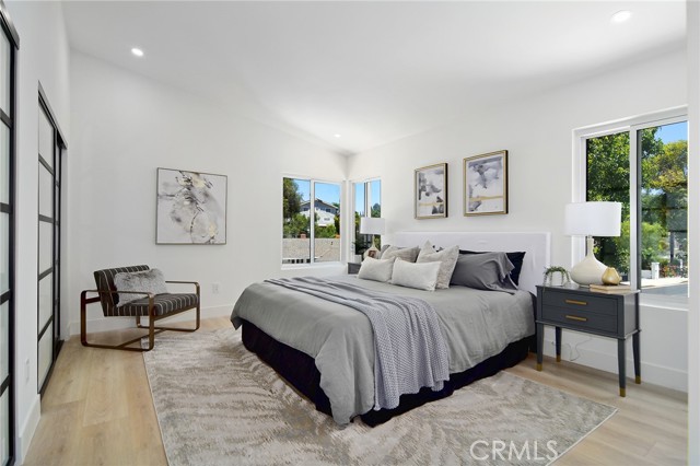 Detail Gallery Image 22 of 65 For 22284 Avenue San Luis, Woodland Hills,  CA 91364 - 6 Beds | 5/1 Baths