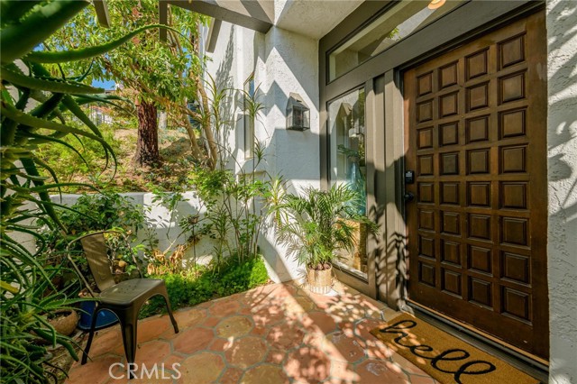 Detail Gallery Image 4 of 47 For 1550 Michael Ln, Pacific Palisades,  CA 90272 - 3 Beds | 3/1 Baths