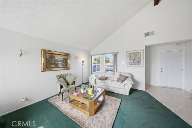 Detail Gallery Image 6 of 32 For 1149 N Birch, Rialto,  CA 92376 - 3 Beds | 2/1 Baths