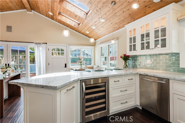 Build in wine fridge perfect for entertaining