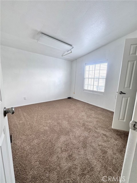 Detail Gallery Image 8 of 14 For 45465 25th St #72,  Lancaster,  CA 93535 - 3 Beds | 2 Baths