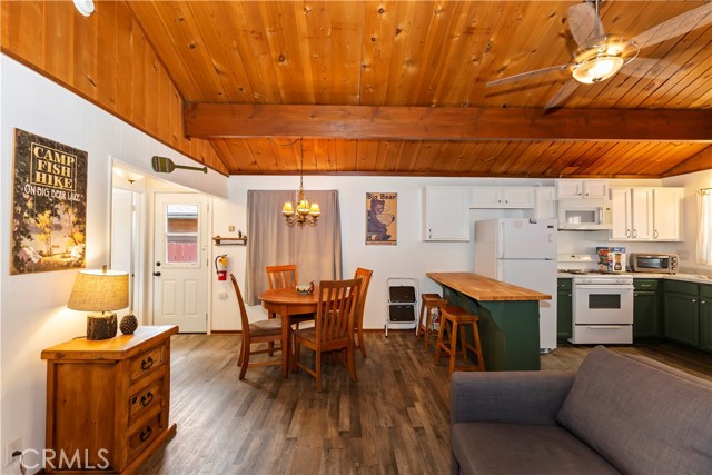 Detail Gallery Image 8 of 14 For 479 Tennessee Ln, Big Bear Lake,  CA 92315 - 1 Beds | 1 Baths