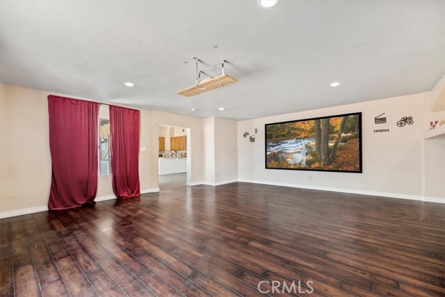 12963 Birch Glen Court, Victorville CA: https://media.crmls.org/medias/86d18bfc-2410-4257-ab36-ad868303ab95.jpg