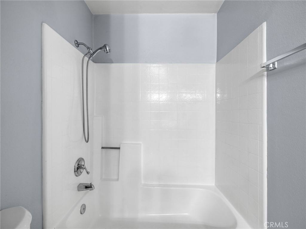 https://media.crmls.org/medias/86d26196-06ed-4548-bcb6-babff2461508.jpg?preset=X-Large