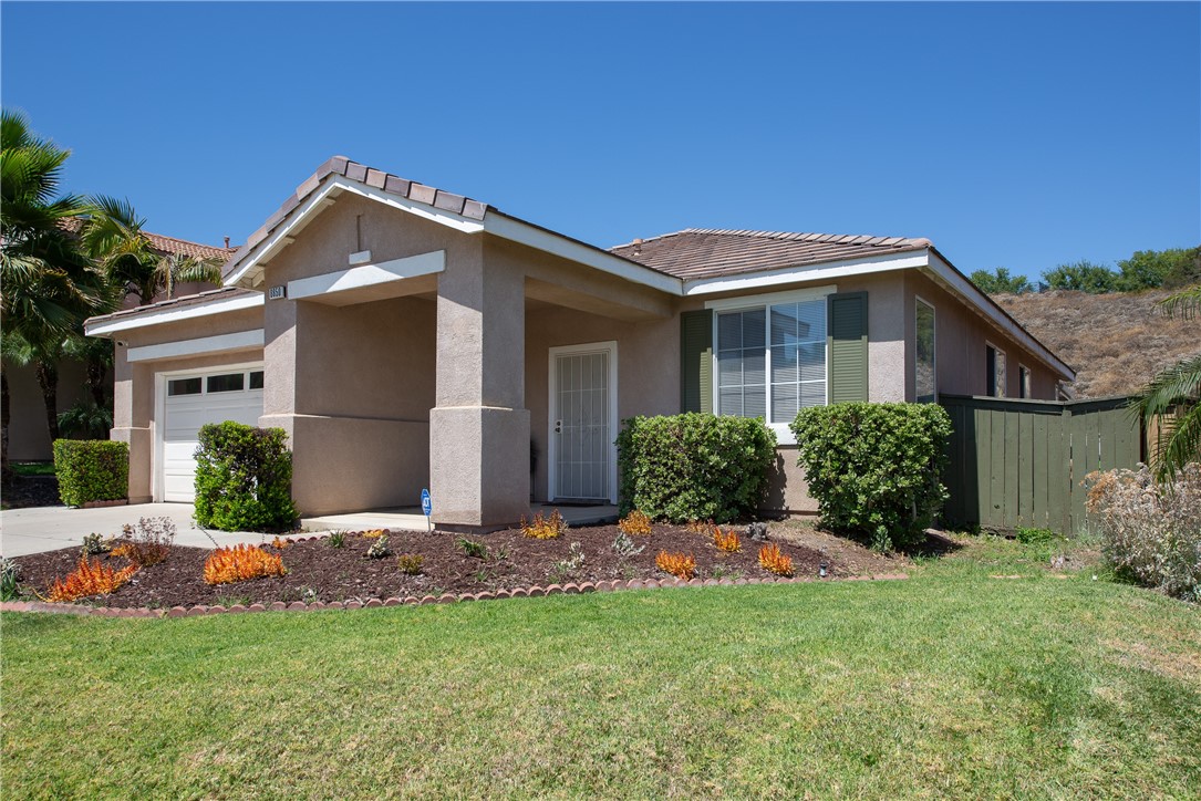 Detail Gallery Image 1 of 27 For 8850 Sugarcane Ct., Corona,  CA 92883 - 3 Beds | 2 Baths