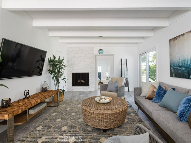 246 Via Los Miradores, Redondo Beach CA: https://media.crmls.org/medias/86d37973-47a9-4b64-a8b6-72b6dbf2bad2.jpg