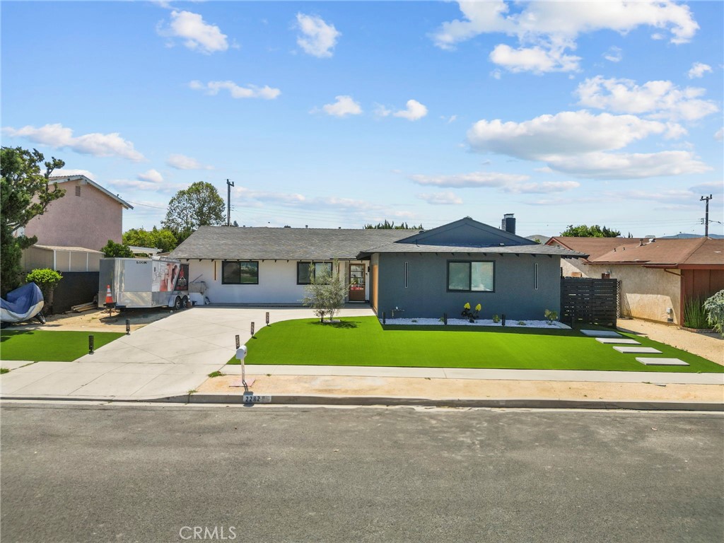 2282 Brentwood Street