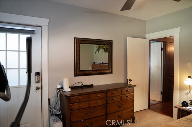 7319 Owensmouth Avenue, Canoga Park CA: https://media.crmls.org/medias/86d4d1a1-1d8b-4ee5-89d7-fd5659658969.jpg