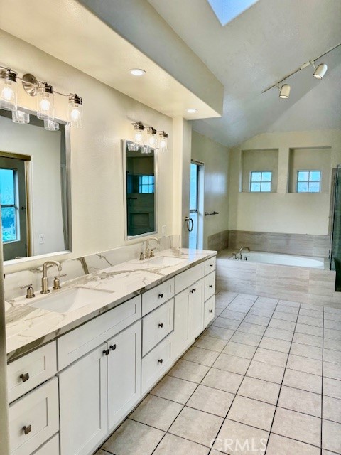 26562 White Oaks Drive, Laguna Hills CA: https://media.crmls.org/medias/86d51e03-e68e-40a9-bb8c-54846f96bc11.jpg