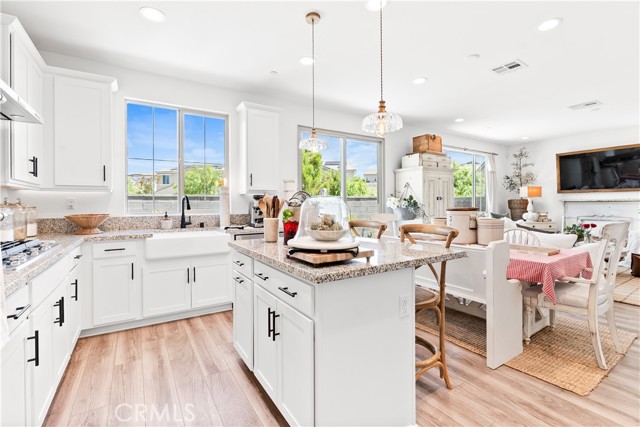 Detail Gallery Image 10 of 75 For 962 Longhorn Way, Rancho Mission Viejo,  CA 92694 - 3 Beds | 2/1 Baths
