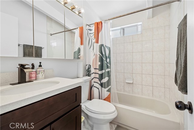 Detail Gallery Image 13 of 24 For 436 Seaward Rd, Corona Del Mar,  CA 92625 - 2 Beds | 1 Baths