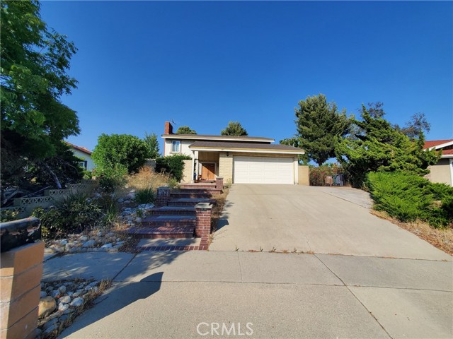 Detail Gallery Image 2 of 19 For 197 Limestone Rd, Claremont,  CA 91711 - 4 Beds | 3 Baths
