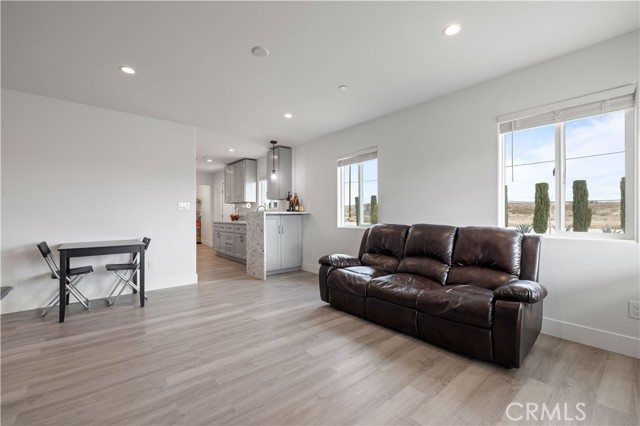 Detail Gallery Image 21 of 43 For 13857 E G Ave, Lancaster,  CA 93535 - 2 Beds | 2 Baths