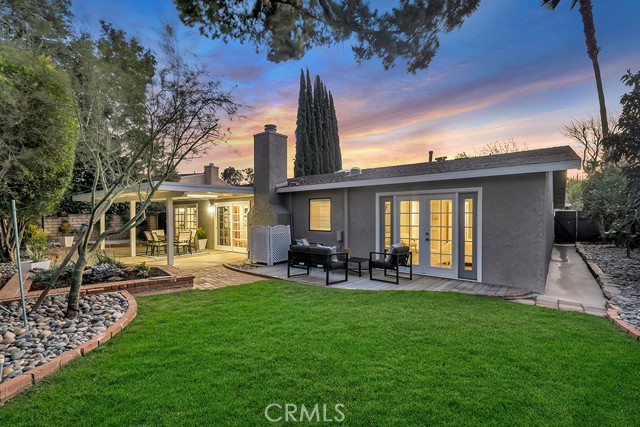 Detail Gallery Image 2 of 22 For 12926 Barto, Granada Hills,  CA 91344 - 3 Beds | 2 Baths