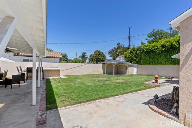 Image 22 of 33 For 15037 Hiawatha Street