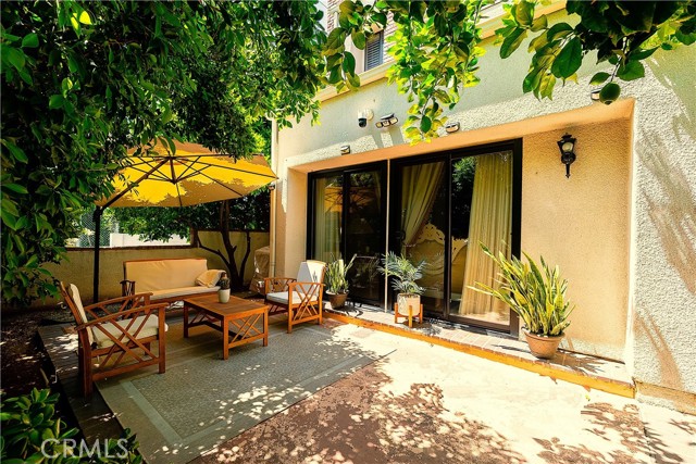 18759 Hatteras Street, Tarzana CA: https://media.crmls.org/medias/86d70864-77dc-4fca-885e-cc2c31b9d276.jpg