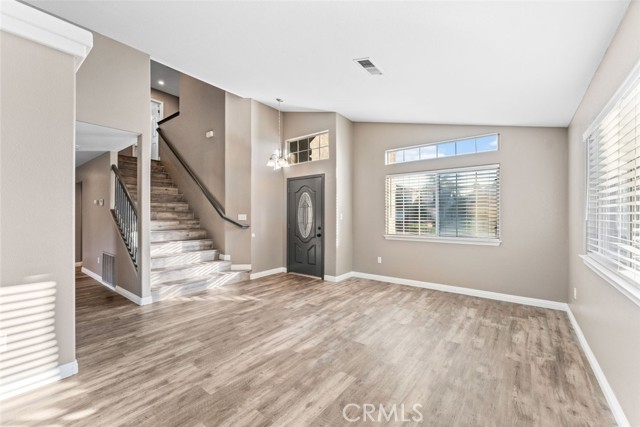 Detail Gallery Image 11 of 51 For 3910 Whirlwind Dr, Bakersfield,  CA 93313 - 3 Beds | 3 Baths