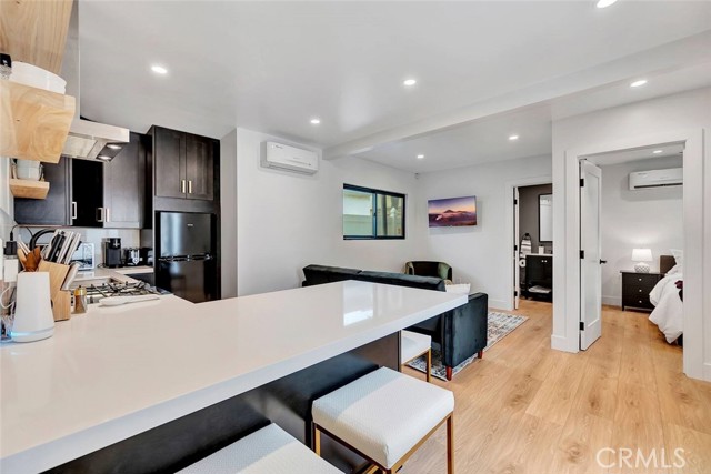 Detail Gallery Image 2 of 17 For 3519 E Colorado St, Long Beach,  CA 90814 - – Beds | – Baths