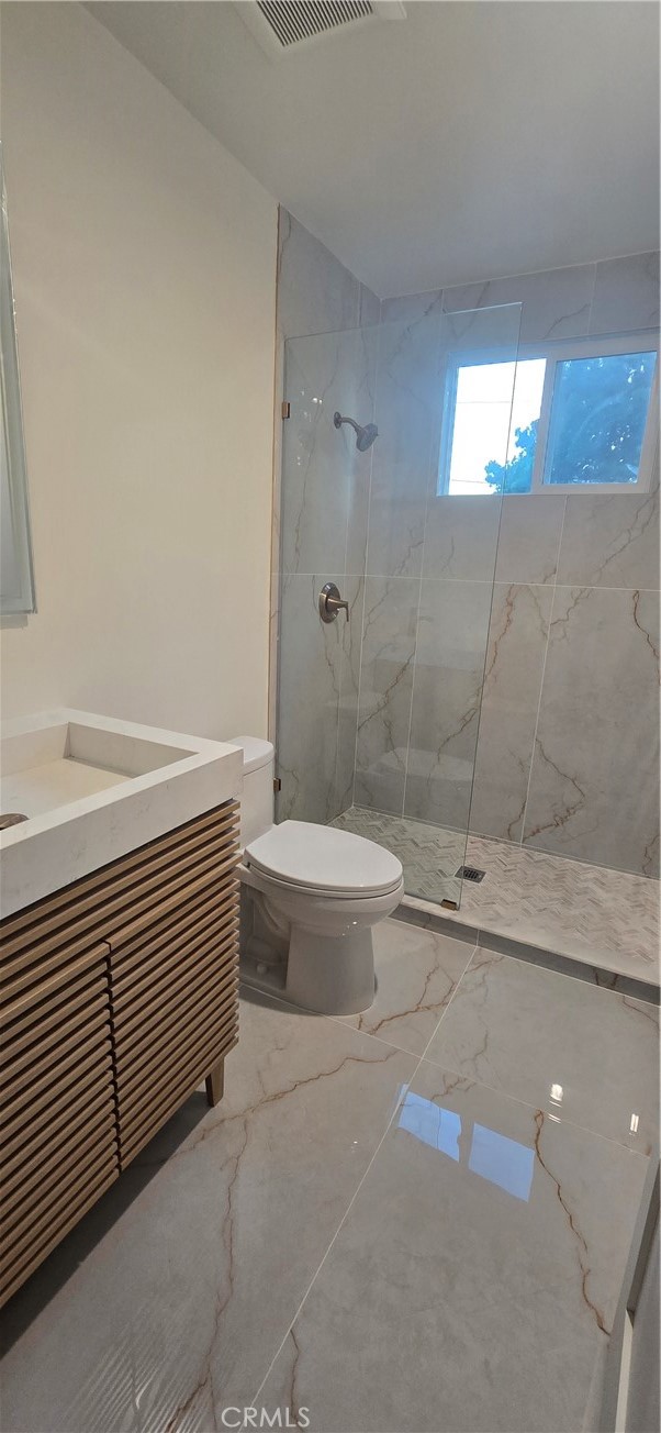 7117 Natick Avenue, Van Nuys CA: https://media.crmls.org/medias/86d765e6-d720-4cf0-9635-ba89ac826bd9.jpg