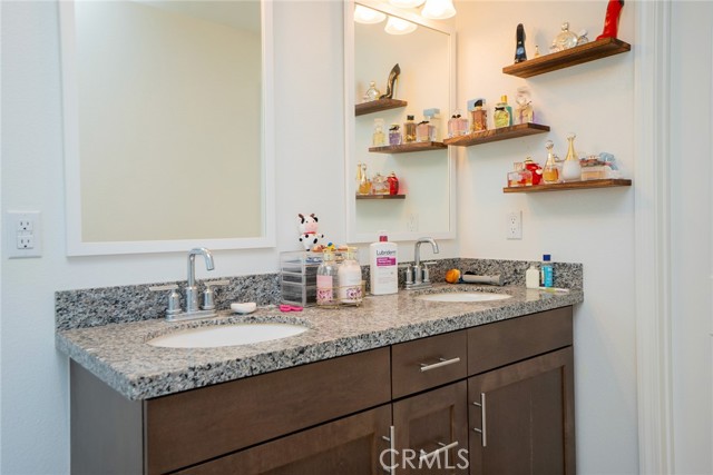 14059 Hera Place, Beaumont CA: https://media.crmls.org/medias/86d784f7-0f7b-4284-a52f-873600be60a6.jpg