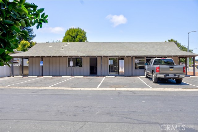 5250 Whispering Creek Drive, Santa Rosa CA: https://media.crmls.org/medias/86d864b8-2486-45a6-90a5-d1fef28c90a3.jpg