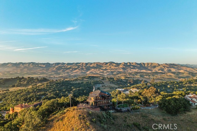 1110 Deer Canyon Road, Arroyo Grande CA: https://media.crmls.org/medias/86d89330-e602-4670-9feb-805efdcd8f56.jpg