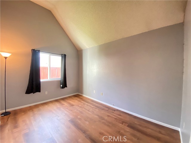 Detail Gallery Image 10 of 19 For 14515 Woodland Dr #15,  Fontana,  CA 92337 - 2 Beds | 1 Baths