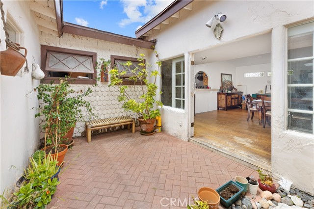 Detail Gallery Image 13 of 32 For 317 Walnut St, Costa Mesa,  CA 92627 - 4 Beds | 2 Baths