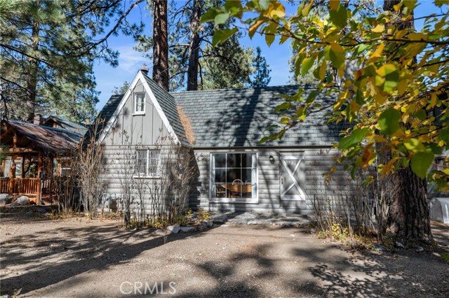 Detail Gallery Image 1 of 19 For 325 E Fairway Bld, Big Bear City,  CA 92314 - 2 Beds | 1 Baths