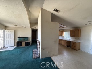 Detail Gallery Image 7 of 25 For 11906 Bornite, Hesperia,  CA 92345 - 3 Beds | 2 Baths