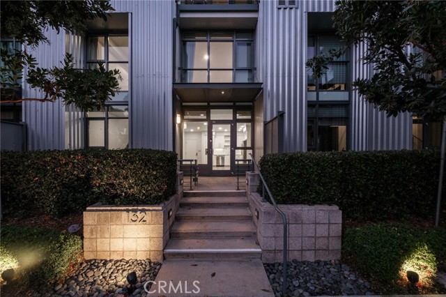 Detail Gallery Image 1 of 55 For 13045 Pacific Promenade #132,  Playa Vista,  CA 90094 - 1 Beds | 1/1 Baths