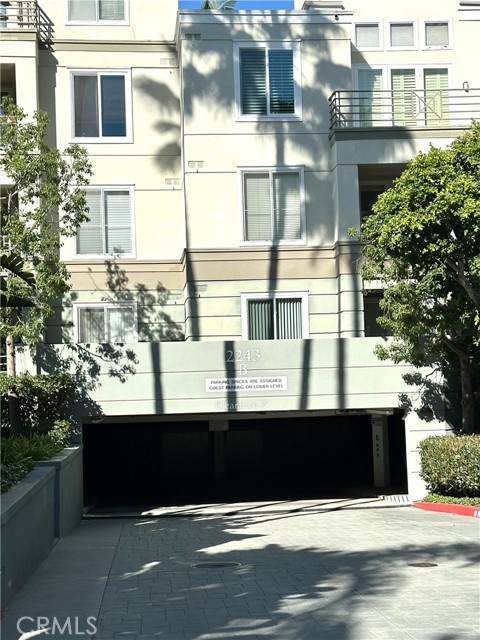 Detail Gallery Image 3 of 25 For 2243 Martin #117,  Irvine,  CA 92612 - 2 Beds | 2 Baths