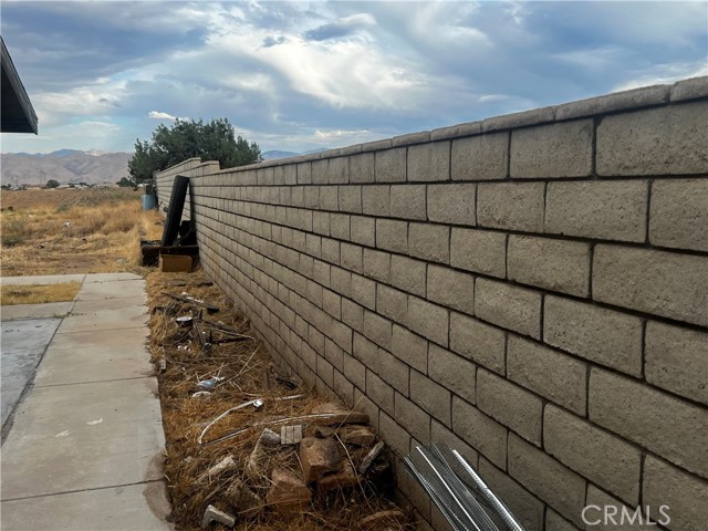 Detail Gallery Image 23 of 36 For 7795 E Ave, Hesperia,  CA 92345 - 4 Beds | 2/1 Baths