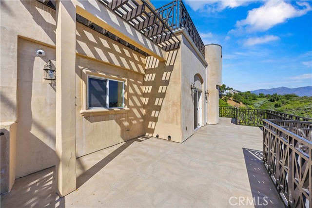 Image 24 of 36 For 2030 Hanscom Drive