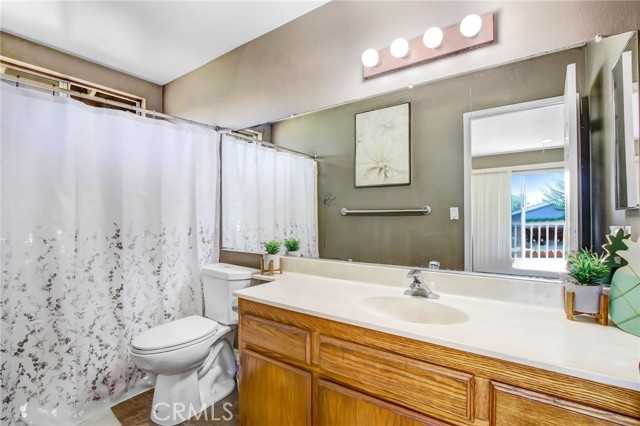 17582 Brightman Avenue, Lake Elsinore CA: https://media.crmls.org/medias/86de8cca-3cb7-4ab6-a6a0-b997d46d1f03.jpg