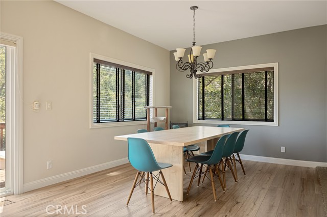 Detail Gallery Image 23 of 38 For 1509 Krause Ln, Lake Arrowhead,  CA 92352 - 3 Beds | 2/1 Baths