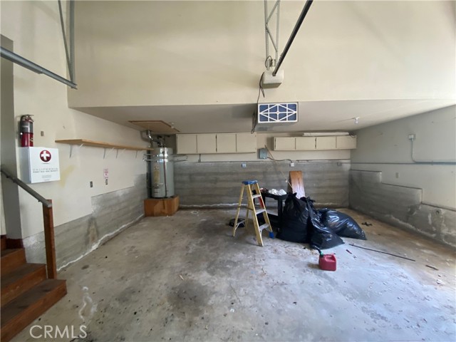 19232 N Shore Court, Hidden Valley Lake CA: https://media.crmls.org/medias/86e02489-e9b0-47a1-81ff-edd1b29cda69.jpg