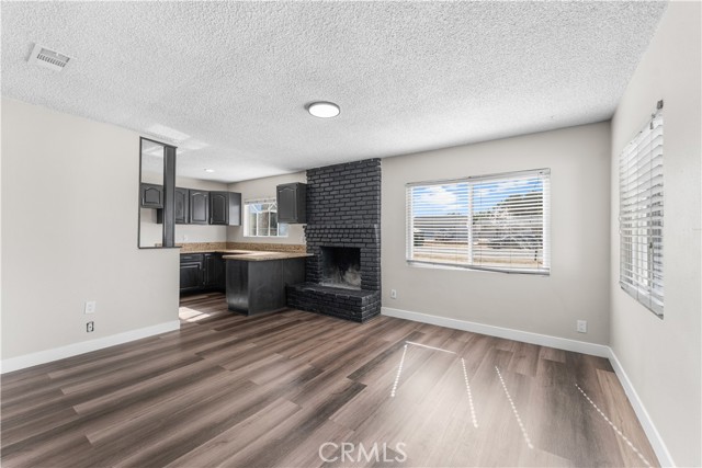 Detail Gallery Image 10 of 57 For 43028 45th St, Lancaster,  CA 93536 - 4 Beds | 2 Baths